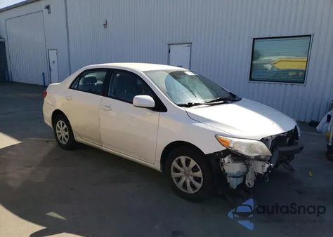 2011 Toyota Corolla Base из США, поврежденный, VIN 2T1BU4EE0BC677387